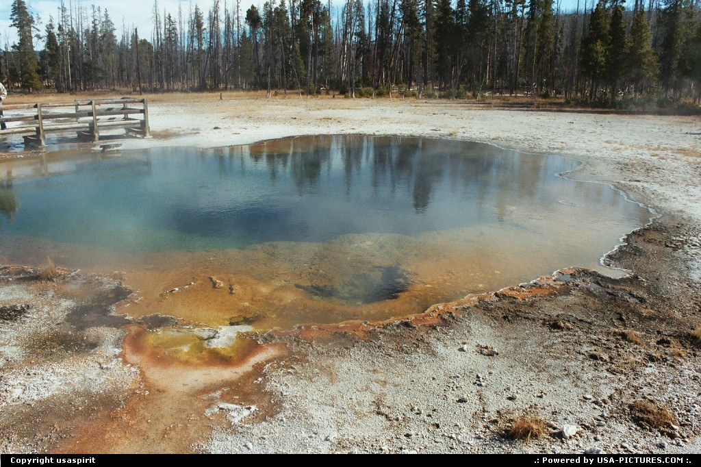 Picture by usaspirit:  Wyoming Yellowstone  Yellowstone, bassin