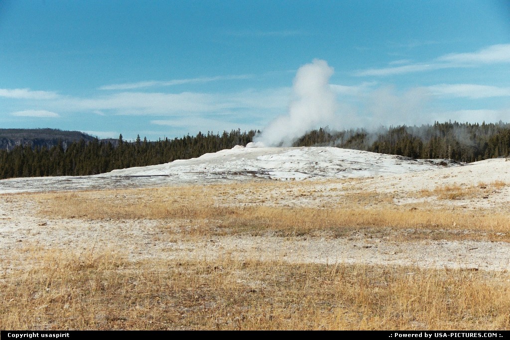 Picture by usaspirit:  Wyoming Yellowstone Old Faithful  Yellowstone, Old Faithful 